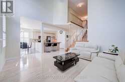 39 VICTORIA WOOD AVENUE | Markham Ontario | Slide Image Eighteen