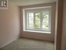 208 HARDING PARK STREET | Newmarket Ontario | Slide Image Ten