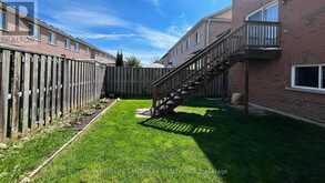 165 GAIL PARKS CRESCENT | Newmarket Ontario | Slide Image Twenty