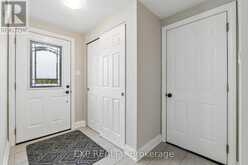 138 LILLIAN CRESCENT | Barrie Ontario | Slide Image Four