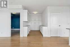 717 - 2 OLD MILL DRIVE | Toronto Ontario | Slide Image Thirteen
