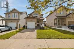 116 HENHOEFFER CRESCENT | Kitchener Ontario | Slide Image Two
