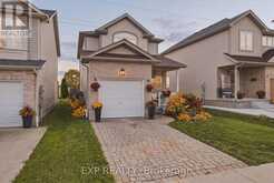 116 HENHOEFFER CRESCENT | Kitchener Ontario | Slide Image Three