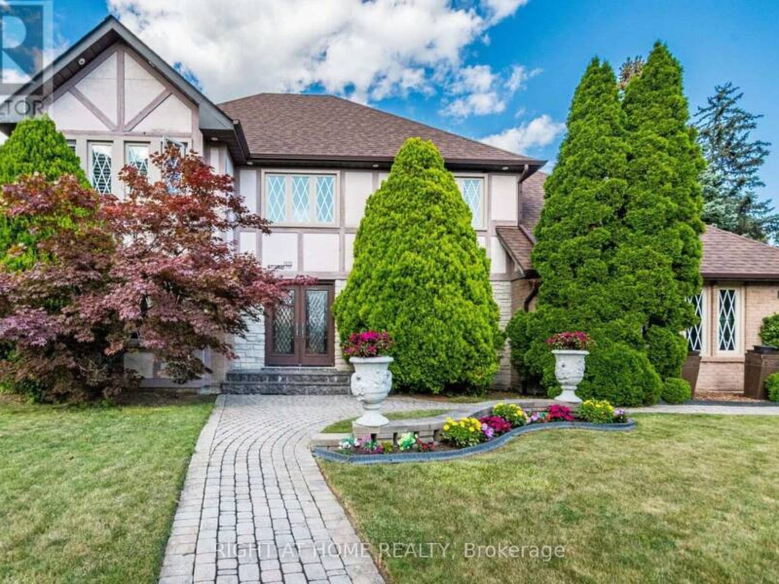 2029 SAINT ANDREW'S PLACE, Mississauga, Ontario L5H 4E5
