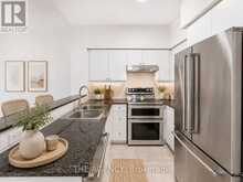 105 - 451 ROSEWELL AVENUE | Toronto Ontario | Slide Image Eight