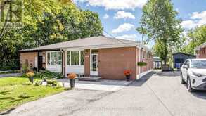 59 DAVIS ROAD | Aurora Ontario | Slide Image Two