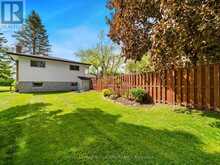 12 EASY STREET | Georgina Ontario | Slide Image Forty