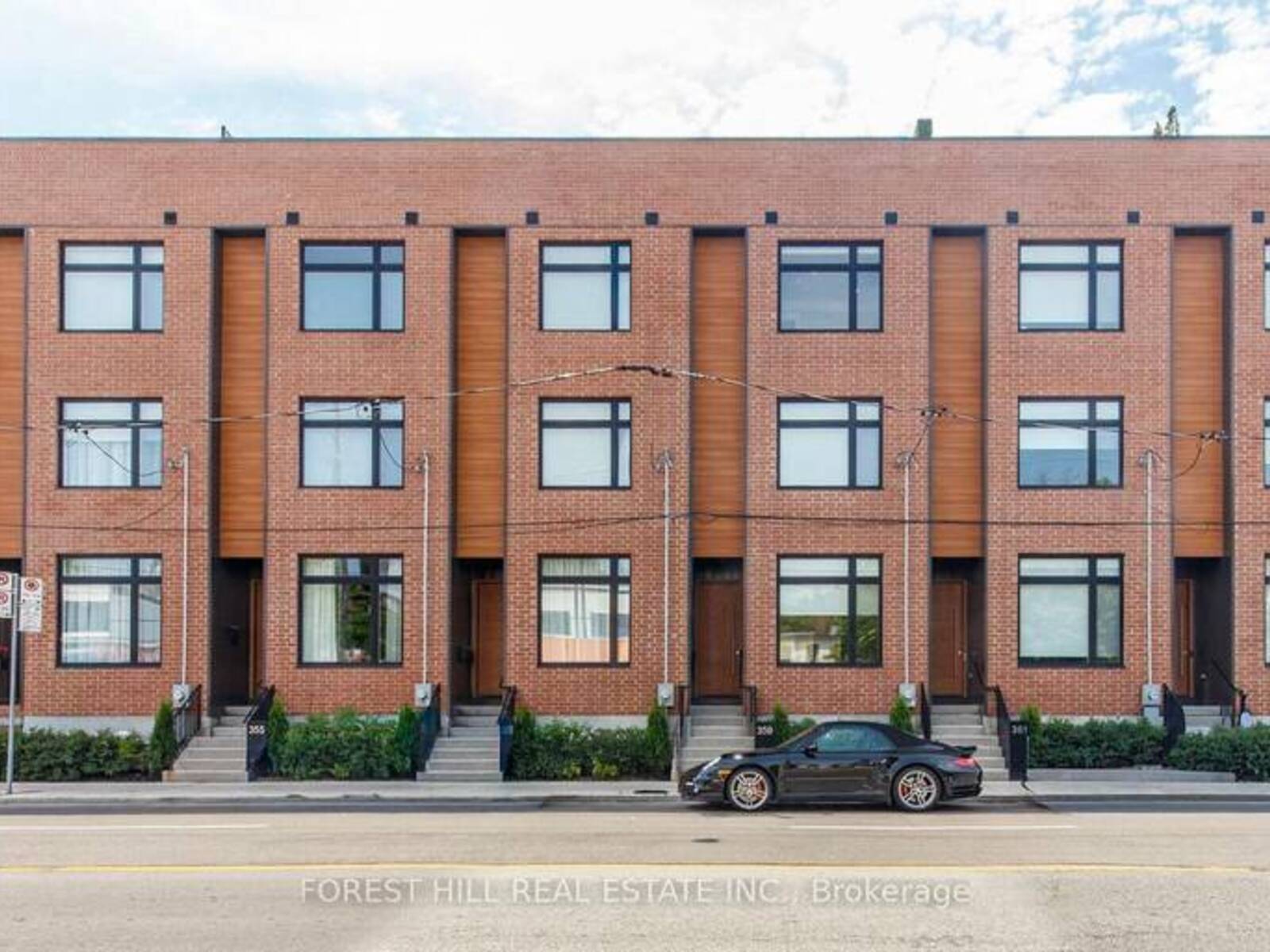 359 DUPONT STREET, Toronto, Ontario M5R 1W2