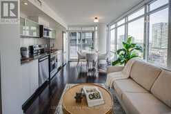 1802 - 4K SPADINA AVENUE | Toronto Ontario | Slide Image Two