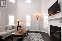 155 HOLLANDVIEW TRAIL | Aurora Ontario | Slide Image Ten