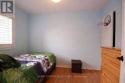 155 HOLLANDVIEW TRAIL | Aurora Ontario | Slide Image Eighteen