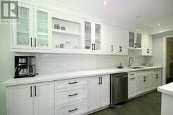 155 HOLLANDVIEW TRAIL | Aurora Ontario | Slide Image Eight