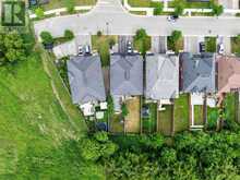 154 COUNTRYMAN ROAD | East Gwillimbury Ontario | Slide Image Three