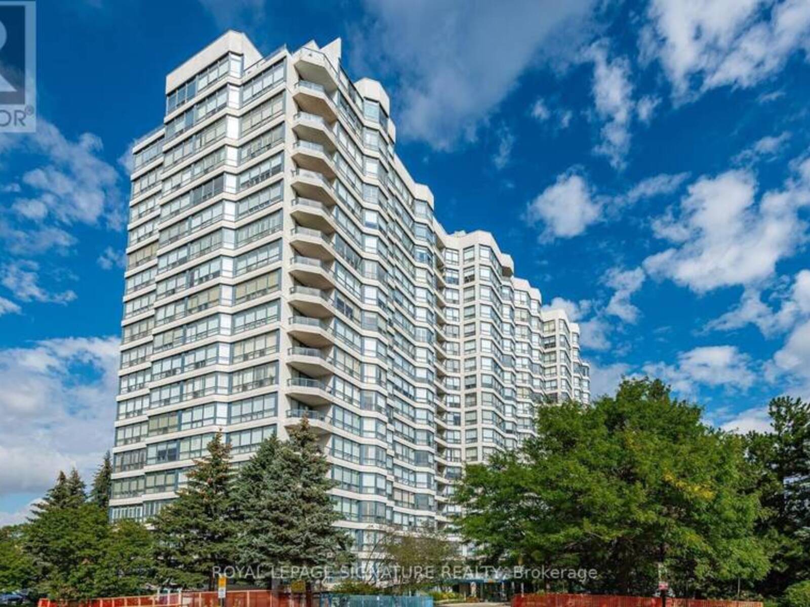602 - 7300 YONGE STREET, Vaughan, Ontario L4J 7Y5