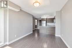 412 - 75 NORMAN BETHUNE AVENUE | Richmond Hill Ontario | Slide Image Seven
