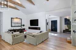 66 THORNCREST ROAD | Toronto Ontario | Slide Image Nine