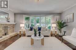 2096 SALVATOR BOULEVARD | Oakville Ontario | Slide Image Eight