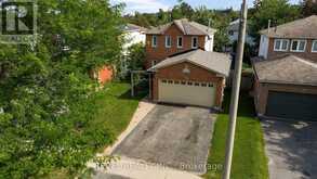 7 PENTON DRIVE | Barrie Ontario | Slide Image Thirty-two