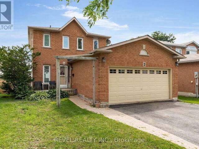 7 PENTON DRIVE Barrie Ontario, L4N 7A3 - 3 Bedrooms Home For Sale