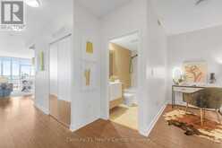 3307 - 21 ICEBOAT TERRACE | Toronto Ontario | Slide Image Five