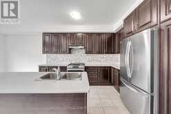 9 ALAN WILLIAMS TRAIL | Uxbridge Ontario | Slide Image Thirteen