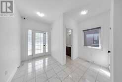 9 ALAN WILLIAMS TRAIL | Uxbridge Ontario | Slide Image Six