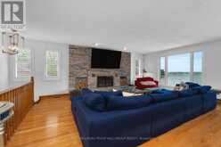 3686 PORTAGE BAY ROAD | Washago Ontario | Slide Image Ten