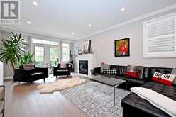 16 - 520 SILKEN LAUMANN DRIVE | Newmarket Ontario | Slide Image Thirteen