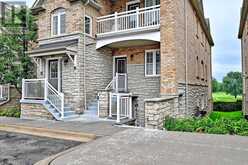 16 - 520 SILKEN LAUMANN DRIVE | Newmarket Ontario | Slide Image Two