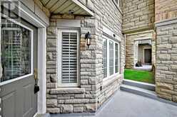 16 - 520 SILKEN LAUMANN DRIVE | Newmarket Ontario | Slide Image Three