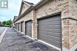 16 - 520 SILKEN LAUMANN DRIVE | Newmarket Ontario | Slide Image Forty-four