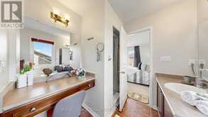 7 ROCK GARDEN STREET | Markham Ontario | Slide Image Twelve