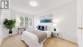7 ROCK GARDEN STREET | Markham Ontario | Slide Image Sixteen