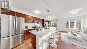 7 ROCK GARDEN STREET | Markham Ontario | Slide Image Two