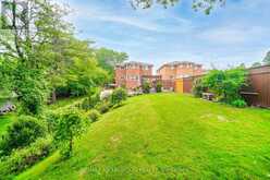 37 BENNETT ROAD | Toronto Ontario | Slide Image Seventeen
