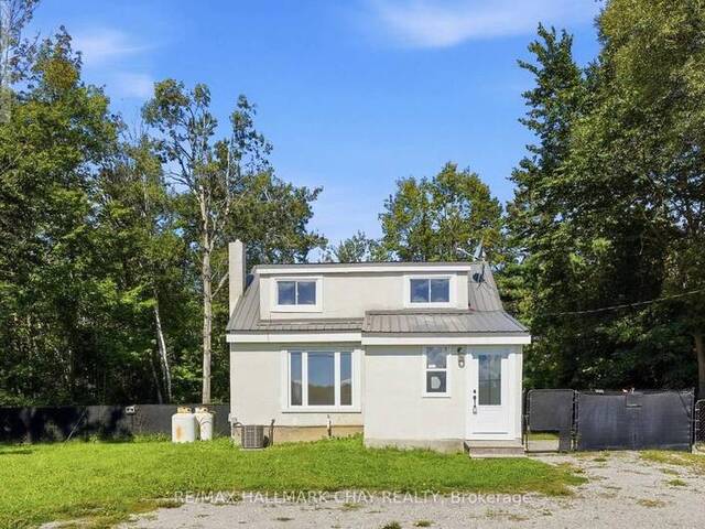 8410 11 HIGHWAY Orillia Ontario, L3V 6H3 - 3 Bedrooms Home For Sale