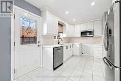 60 PICKARD LANE | Brampton Ontario | Slide Image Eighteen