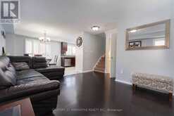 97 HOLLINGSWORTH CIRCLE | Brampton Ontario | Slide Image Seven