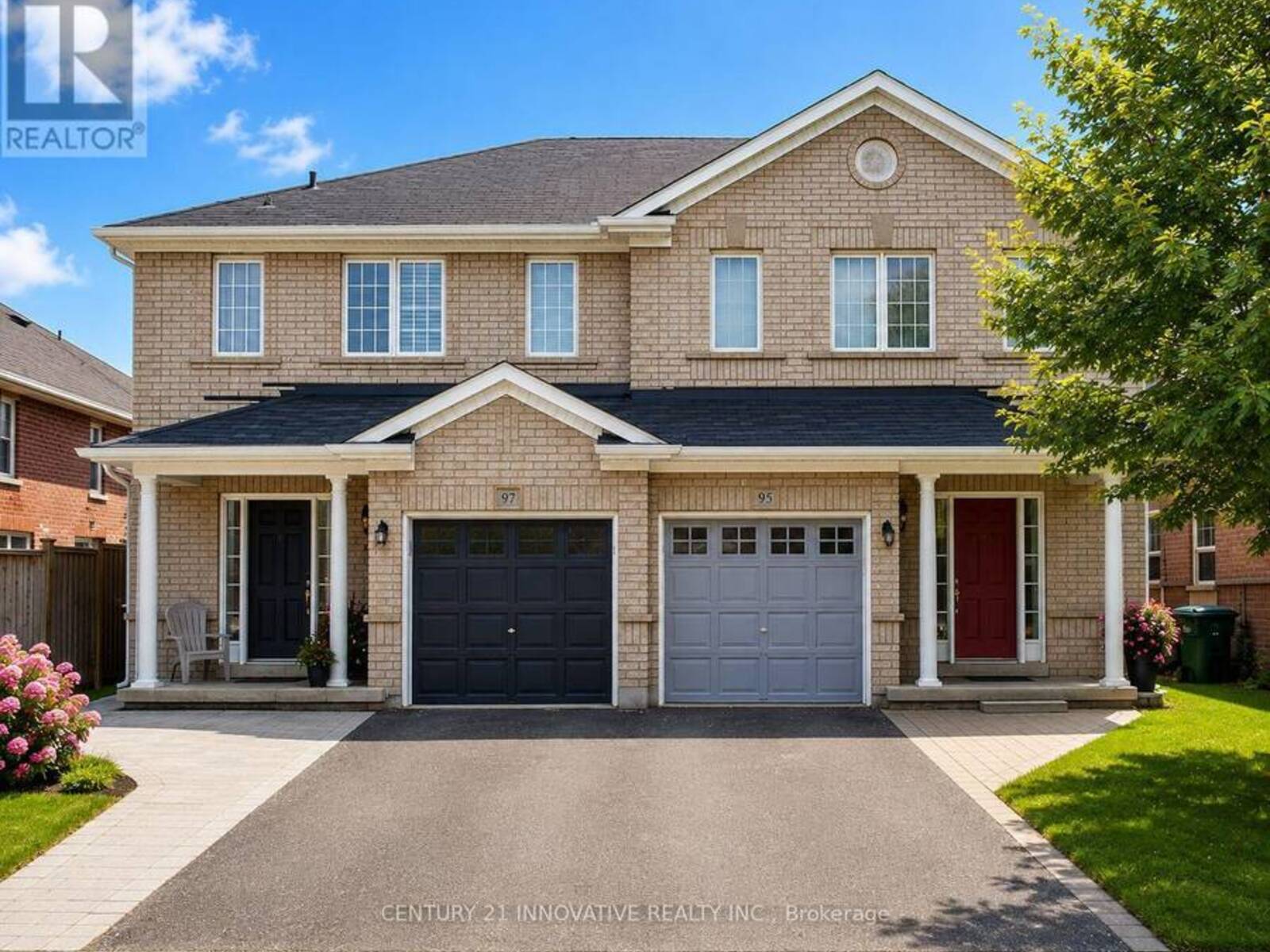 97 HOLLINGSWORTH CIRCLE, Brampton, Ontario L7A 0J5
