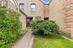 1221 HEDGESTONE CRESCENT | Oakville Ontario | Slide Image Three