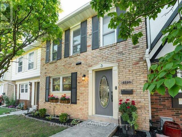 3 - 2230 UPPER MIDDLE ROAD Burlington Ontario, L7P 2Z9 - 3 Bedrooms Condo For Sale