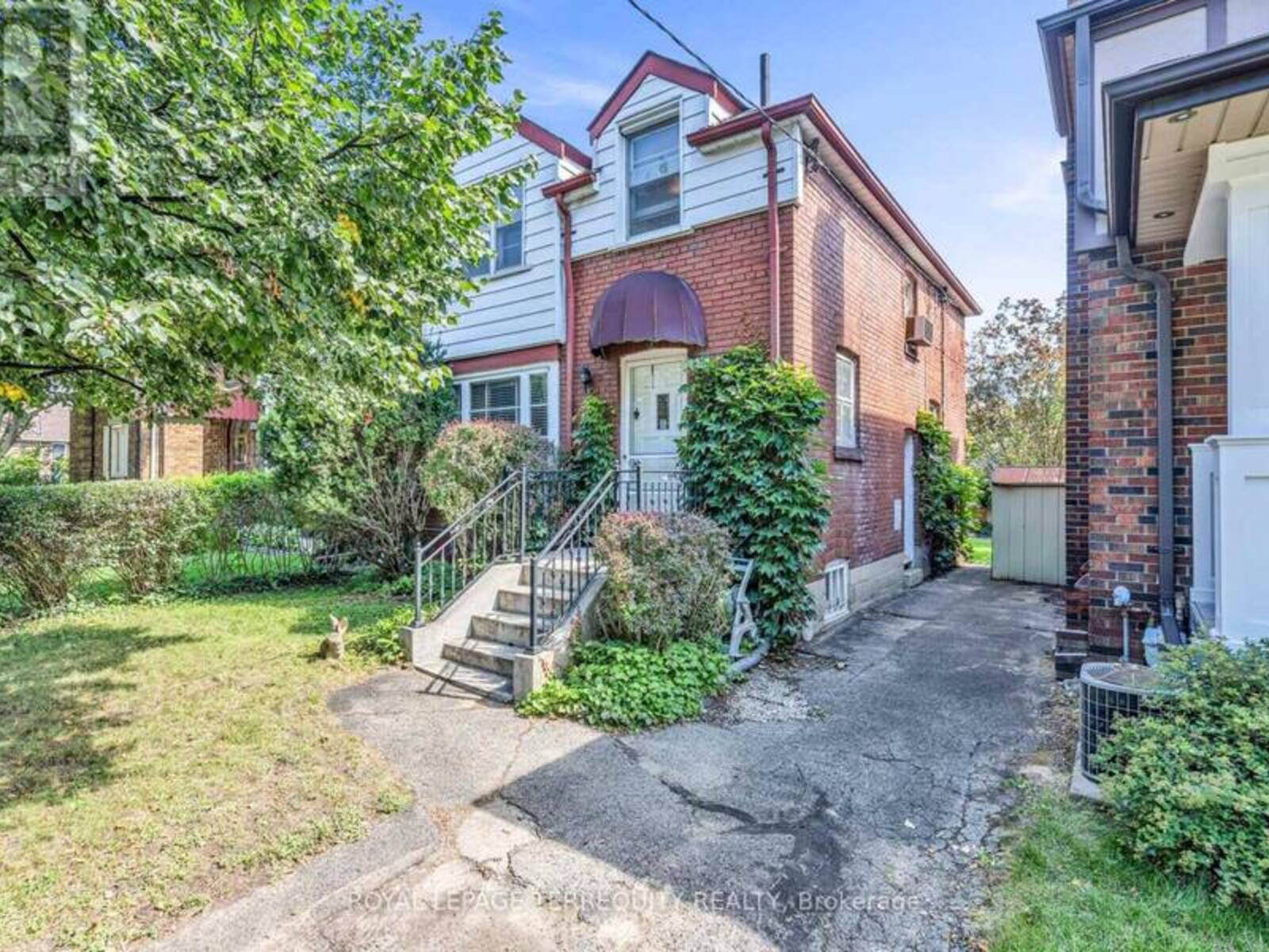 391 SUTHERLAND DRIVE, Toronto, Ontario M4G 1K1