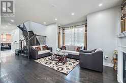 9 LOFTSMOOR DRIVE | Brampton Ontario | Slide Image Fifteen