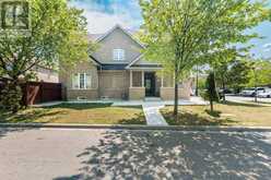 9 LOFTSMOOR DRIVE | Brampton Ontario | Slide Image Three