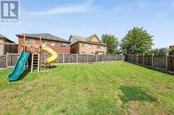 18 HEREFORDSHIRE CRESCENT | Newmarket Ontario | Slide Image Thirty-five