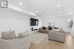 7 - 1253 SILVAN FOREST DRIVE | Burlington Ontario | Slide Image Eight