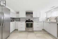 3083 LAKESHORE ROAD | Burlington Ontario | Slide Image Thirty