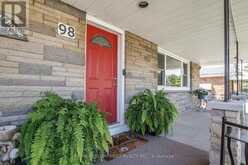 98 DUNCOMBE DRIVE | Hamilton Ontario | Slide Image Three