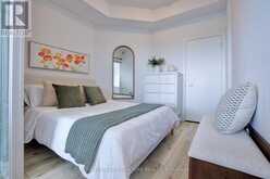 PH15 - 395 DUNDAS STREET W | Oakville Ontario | Slide Image Thirteen