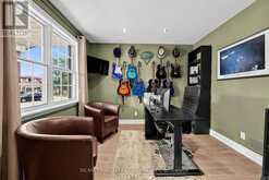 334 PARKWOOD AVENUE | Bradford West Gwillimbury Ontario | Slide Image Seven